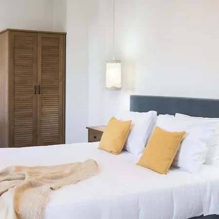 Calmare 2* Rethymno (Crete)