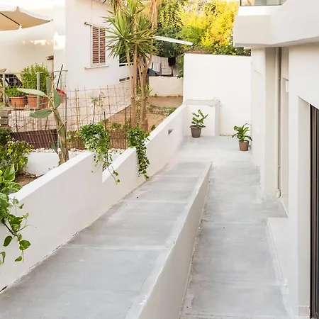 Calmare فندق ريثيمنو