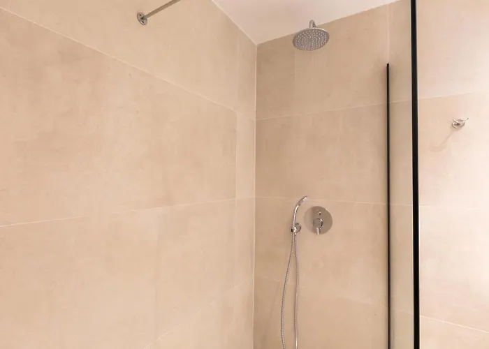 Готель Calmare 3*